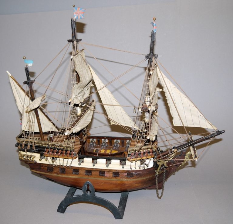 0707Nautiquitäten Sammlungsnachlass Modellschiff “Seepferd” nach