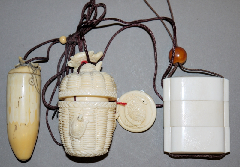 0476Drei Inro und Sagemono aus Elfenbein, Japan 19. & 20. Jh. K&K