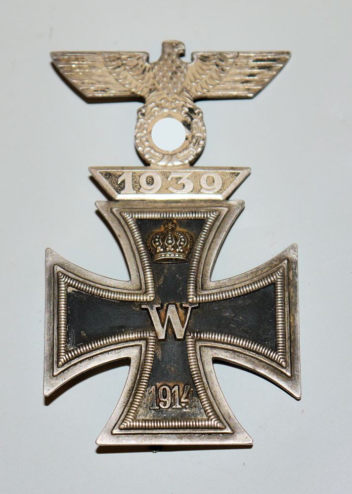 1054-Eisernes Kreuz 1. Klasse 1914 mit angebrachter Wiederholungsspange, EK  in 800er Silber – K&K – Auktionen in Heidelberg
