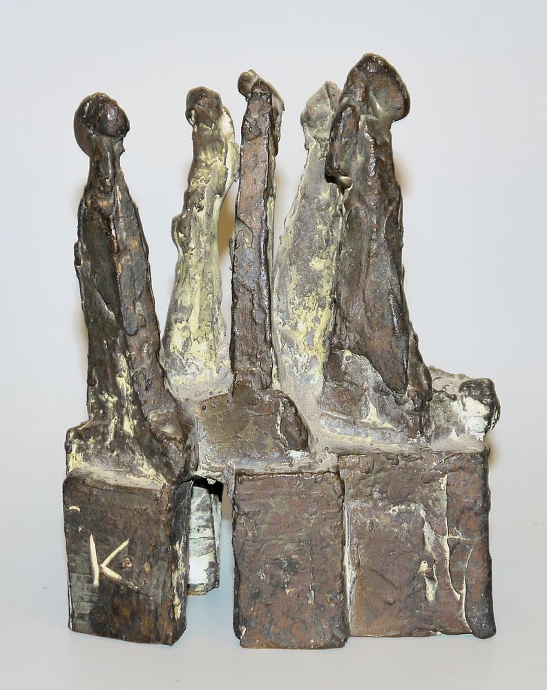 0237-Manfred Kieselbach, Gruppe von 5 Sitzenden, Bronze – Bild 2