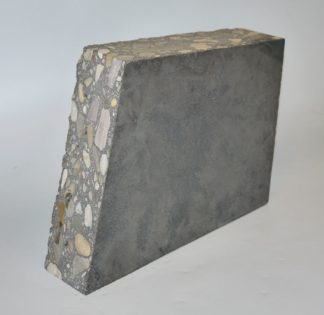 0246-Imi Knoebel, Betoni, Betonguss aus einer Serie der 1990er Jahre, Unikat