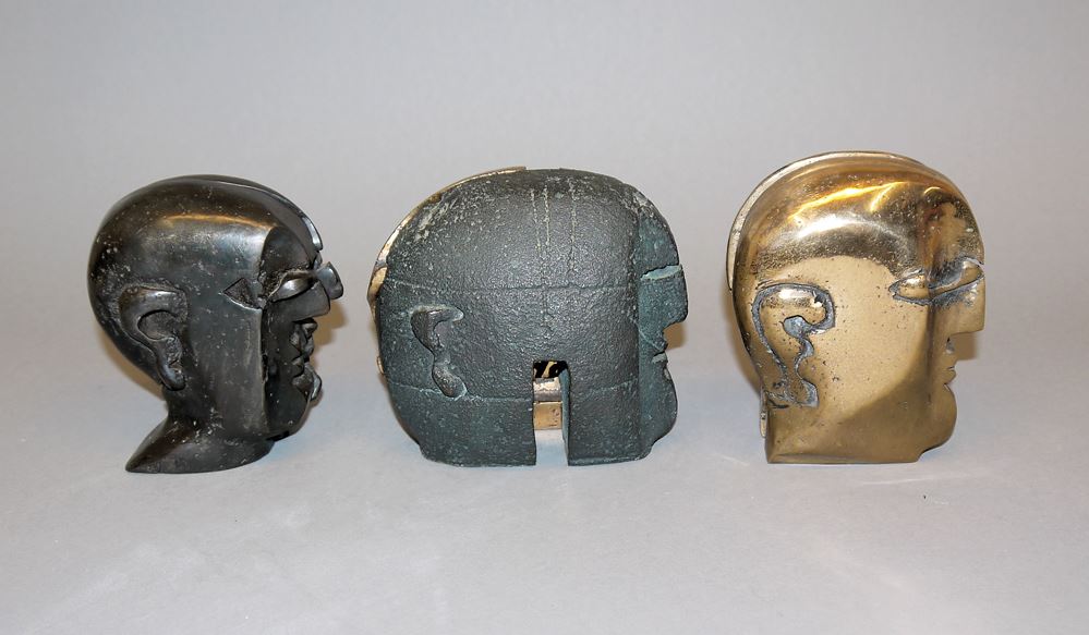 0282-Helmut Lander, 3 Köpfe "Schiebeköpfe", Bronzeplastiken von 1995/1981/o.J. - Image 2