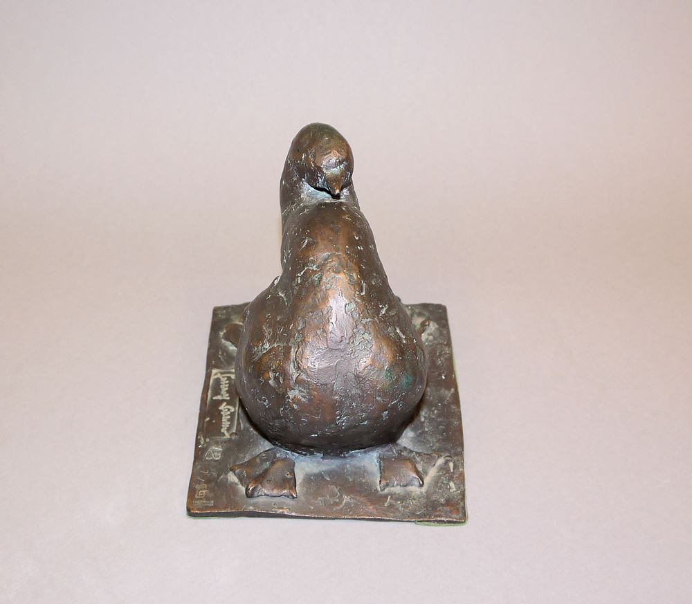 0448-Gotthelf Schlotter, Sitzende Ente, Bronzeplastik von 1978 – Bild 2