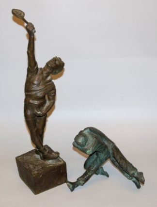 0481-Waltraud Suckow, Tennisspieler & Zweikampf, zwei Bronzeplastiken