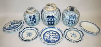 0578-Acht Teile Blauweiß-Küchengeschirr der Qing-Zeit, China 18. & 19. Jh.