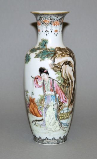 0583-Balustervase mit himmlischer Dame, Republik-Zeit, China 1. H. 20. Jh.