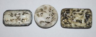 0593-Drei chinesische Jadeplaketten als Gürtelzier der Qing-Zeit