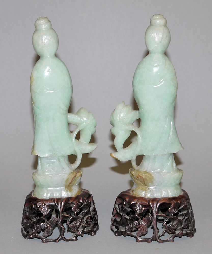 0595-Zwei Guanyin-Skulpturen aus Jade, China 20. Jh. – Bild 2