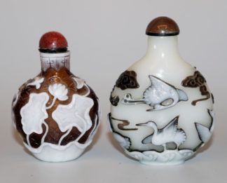 0605-Zwei chinesische Snuffbottle aus Pekingglas