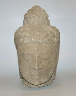 0644-Kopf des Buddha im altjavanischen Stil von Borobudur