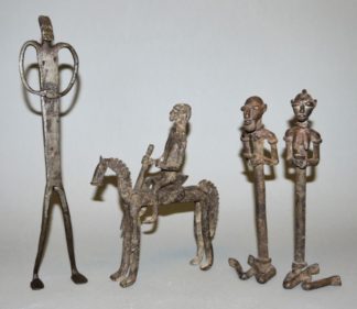0671-Vier Eisenfiguren der Dogon, Mali