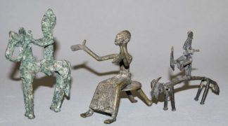 0673-Vier kleine Bronzefiguren aus Afrika und Indien