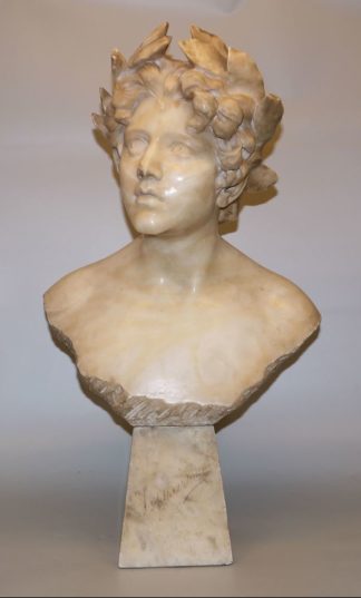 0682-Giuseppe Bessi, Büste einer Nymphe mit Lorbeerkranz, Marmor