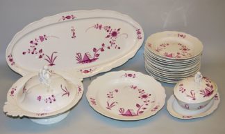 0855-Porzellan-Speiseservice mit Chinoiserie- Dekor in Purpur Camaieu, Kgl. Meißen um 1860-1900