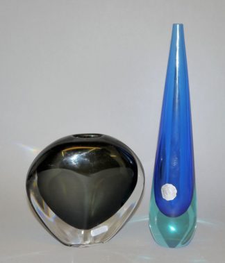 0916-2 x Sommerso- Glaskunst um 1960: Vase, Nils Landberg für Orrefors und Stangenvase, Salviati