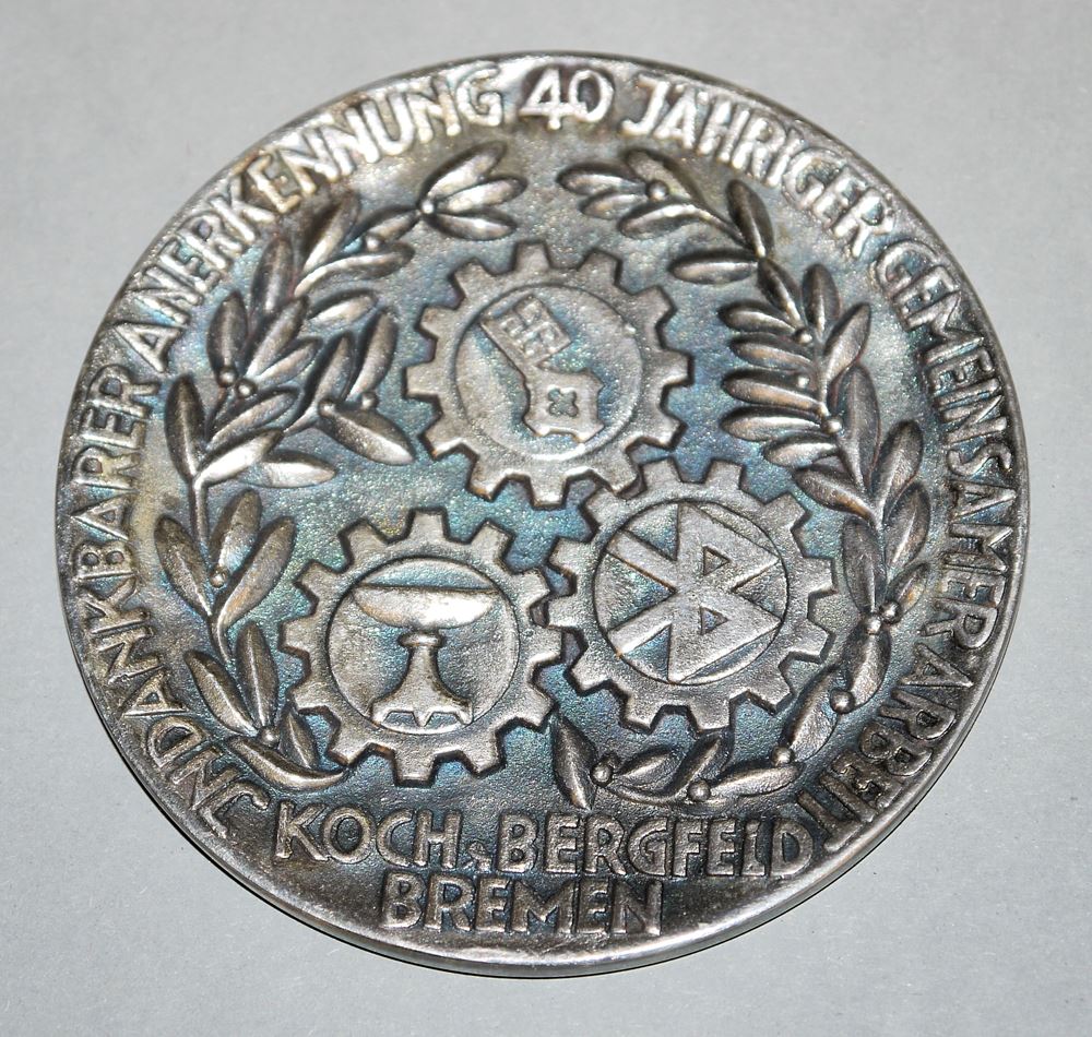 0926-Paar dreiarmige Leuchter des Art Deco, Crown Silver Co., USA, vierarmiger Leuchter und Anerkennungs-Medaille, Koch & Bergfeld, Silber – Bild 2