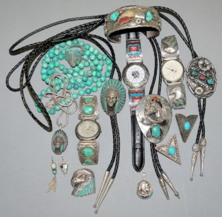 0999-Sammlung amerikanisch indianischer Herrenschmuck, Navajo u.a., Silber