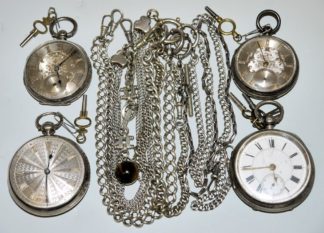 1019-Vier englische Spindeltaschenuhren des 19. Jhs. und 7 silberne Uhrenketten