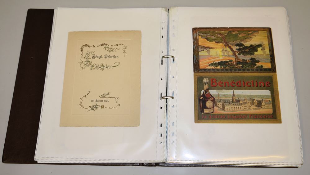 1082-Sammlung aus 74 Menükarten und Einladungen um 1900 – Bild 3