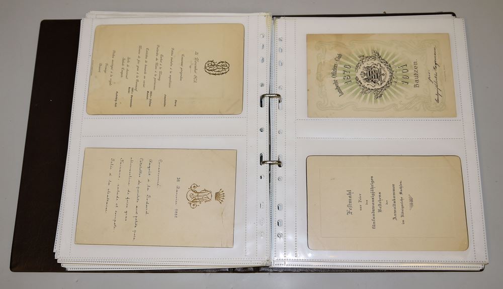 1082-Sammlung aus 74 Menükarten und Einladungen um 1900 – Bild 4