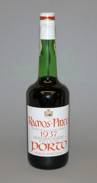 1121-Ramos-Pinto, 1937 Colheita Port