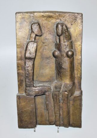 0238-Manfred Kieselbach, Sitzendes Paar, Bronzerelief mit monographischem Ausstellungskatalog