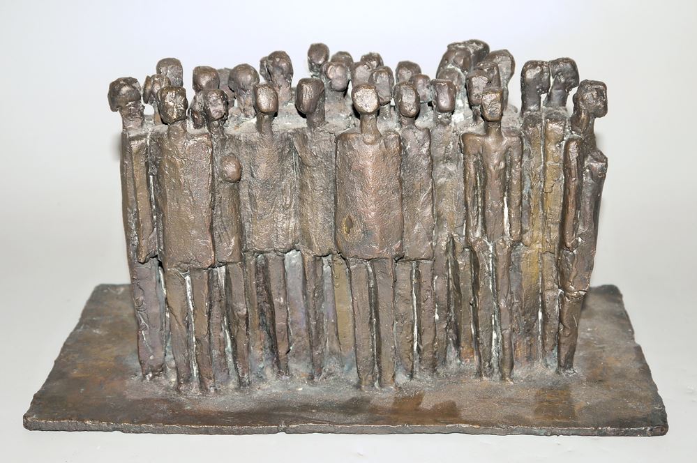 0244-Manfred Kieselbach, Menschengruppe, Bronzeplastik & Menschenmenge, Radierung – Bild 2