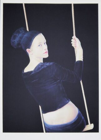 0401-Salustiano, Presente Pluscuamperfecto No. 4, Schaukel in schwarz, signierter Pigmentdruck