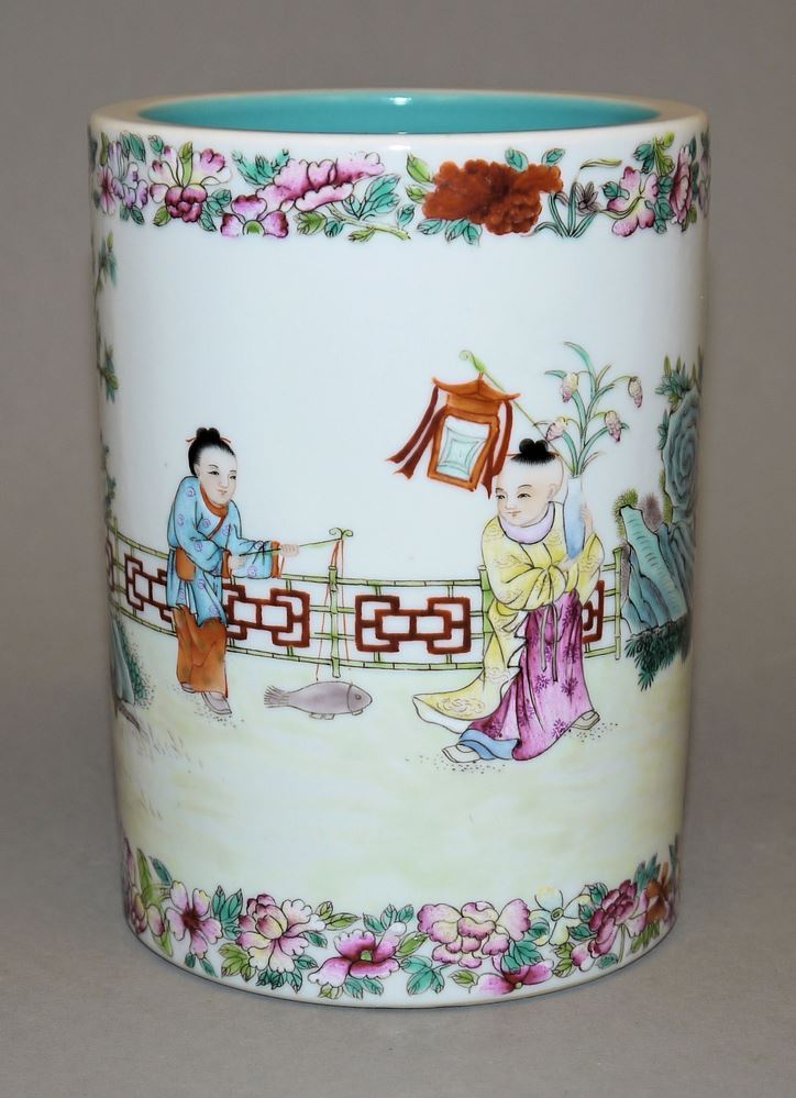 0522-Bitong aus Porzellan mit spielenden Knaben, Republik-Zeit, China, Anfang 20. Jh. – Bild 2