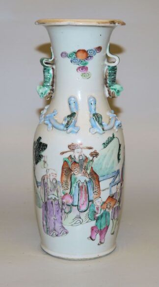 0524-Porzellanvase mit den drei Glücksgöttern Fu-Lu-Shou, späte Qing-Zeit, China um 190
