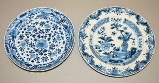 0538-Zwei Blauweiß-Teller der Qing-Zeit, China 18. Jh.