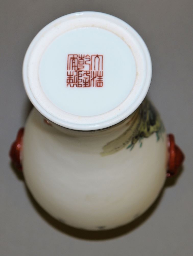 0546-Balustervase mit zwei jungen Damen, wohl Republik-Zeit, China 20. Jh. – Bild 3