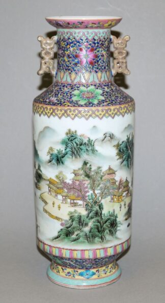 0552-Bangchuiping, Rouleauvase mit Ideallandschaft, China 20. Jh.