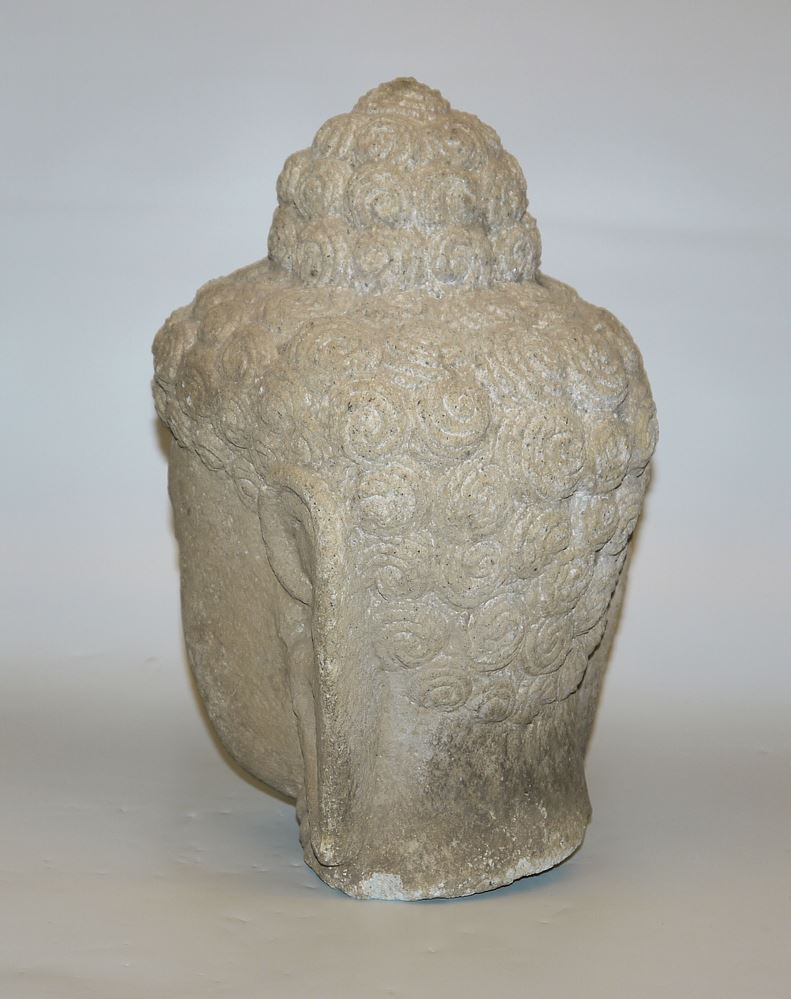 0621-Kopf des Buddha im altjavanischen Stil von Borobudur - Image 2