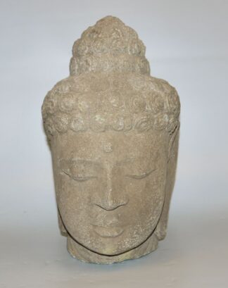 0621-Kopf des Buddha im altjavanischen Stil von Borobudur