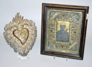 0730-Klosterarbeit mit Gnadenbild des Schwarzen Madonna, wohl Böhmen, 18./19. Jh. und Votiv-Herz, versilbert, 19. Jh.