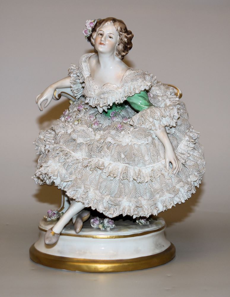 0803-Dame, Balletttänzerin und Cellistin, drei Porzellanfiguren der Aeltesten Volkstedter Porzellanmanufaktur um 1900/10 – Bild 4