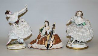 0803-Dame, Balletttänzerin und Cellistin, drei Porzellanfiguren der Aeltesten Volkstedter Porzellanmanufaktur um 1900/10
