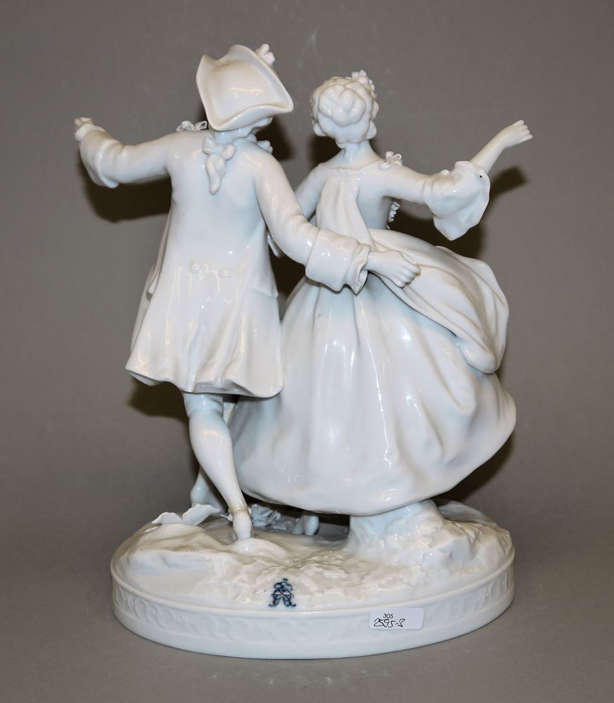 0815-Die Tänzerin Marie Camargo mit Kavalier, Weißporzellangruppe der Aeltesten Volkstedter Porzellanmanufaktur, Anfang 20. Jh. – Bild 2