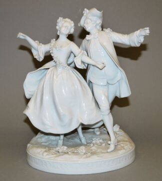 0815-Die Tänzerin Marie Camargo mit Kavalier, Weißporzellangruppe der Aeltesten Volkstedter Porzellanmanufaktur, Anfang 20. Jh.