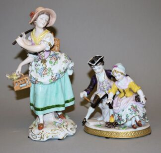 0819-Vogelhändlerin und Allegorie des Winters, zwei Porzellane von Voigt, Sitzendorf, Anfang 20. Jh.