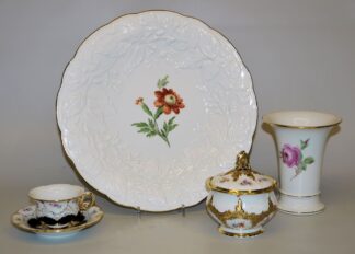 0850-Sammlung Meißner-Porzellane & Glasschale mit Silberrand