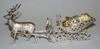 0882-Silberschlitten mit Hirsch als Salière, wohl Hanau, Anfang 20. Jh.