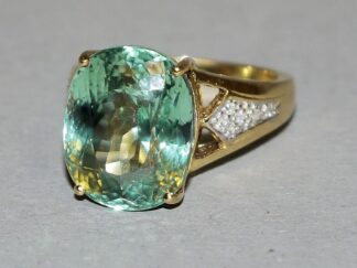 0932-Ring mit Neon-Turmalin und Brillanten, Gold