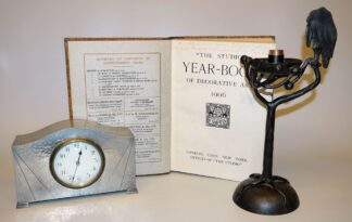 1016-Jahrbuch, Tischuhr und Leuchter des Jugendstils und Art Deco