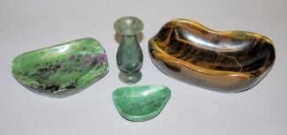 1018-Drei edle Schalen und ein Väschen aus Schmuckstein