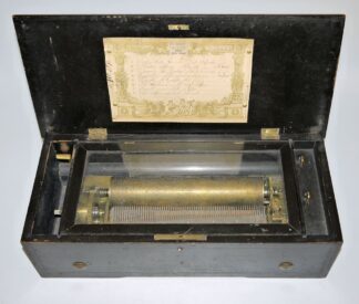 1057-Schweizer Walzenspieldose, vertrieben von Wilhelm Düren, Köln um 1890
