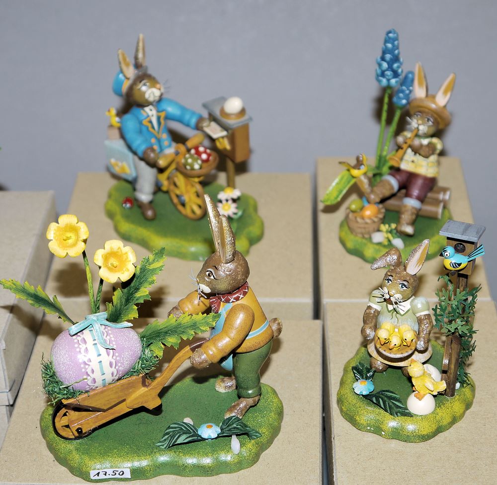 1064-Neun "Hasenland"-Figuren von Hubrig Volkskunst, Zschorlau im Erzgebirge – Bild 4